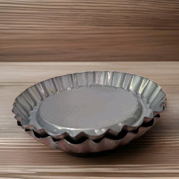 Lot of 2 Vintage Ekco Bakers Secret Duncan Hines Tiara Dessert Fluted Baking Pan - Picture 1 of 9